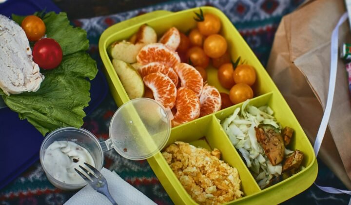 Cantinas das escolas portuguesas vão ter menos doces e fritos e mais peixe, leguminosas e fruta