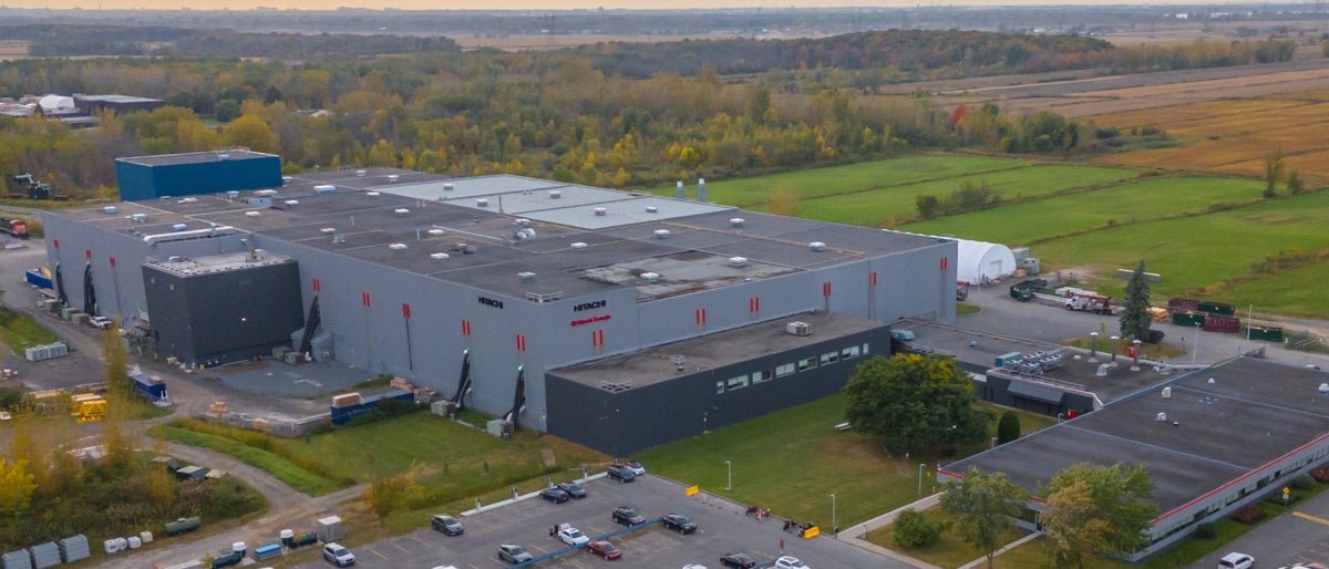 Fábrica de equipamentos elétricos no Canadá