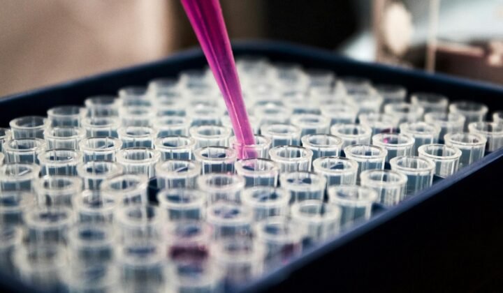 Swiss tool helps laboratories cut their own CO₂ emissions