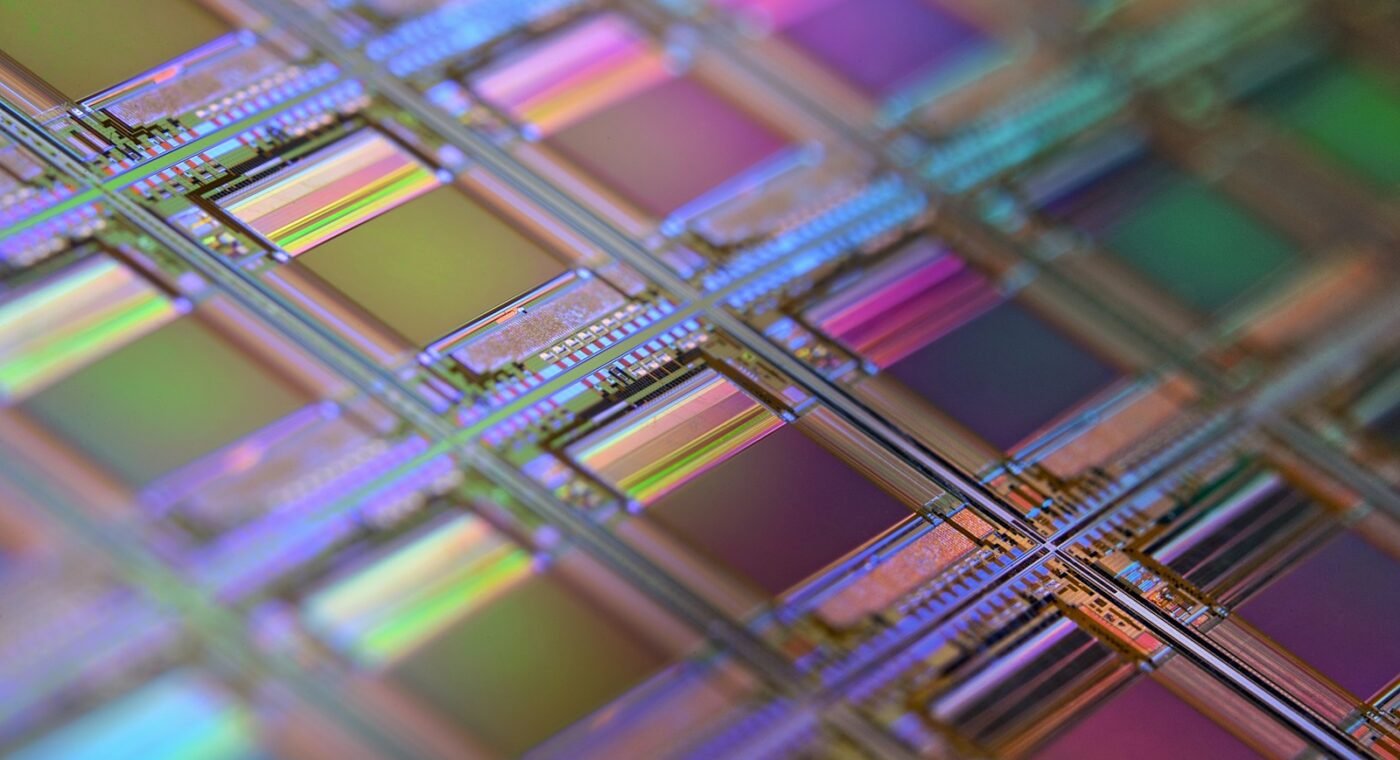 New Swiss OLED pixels can be manufactured like microchips