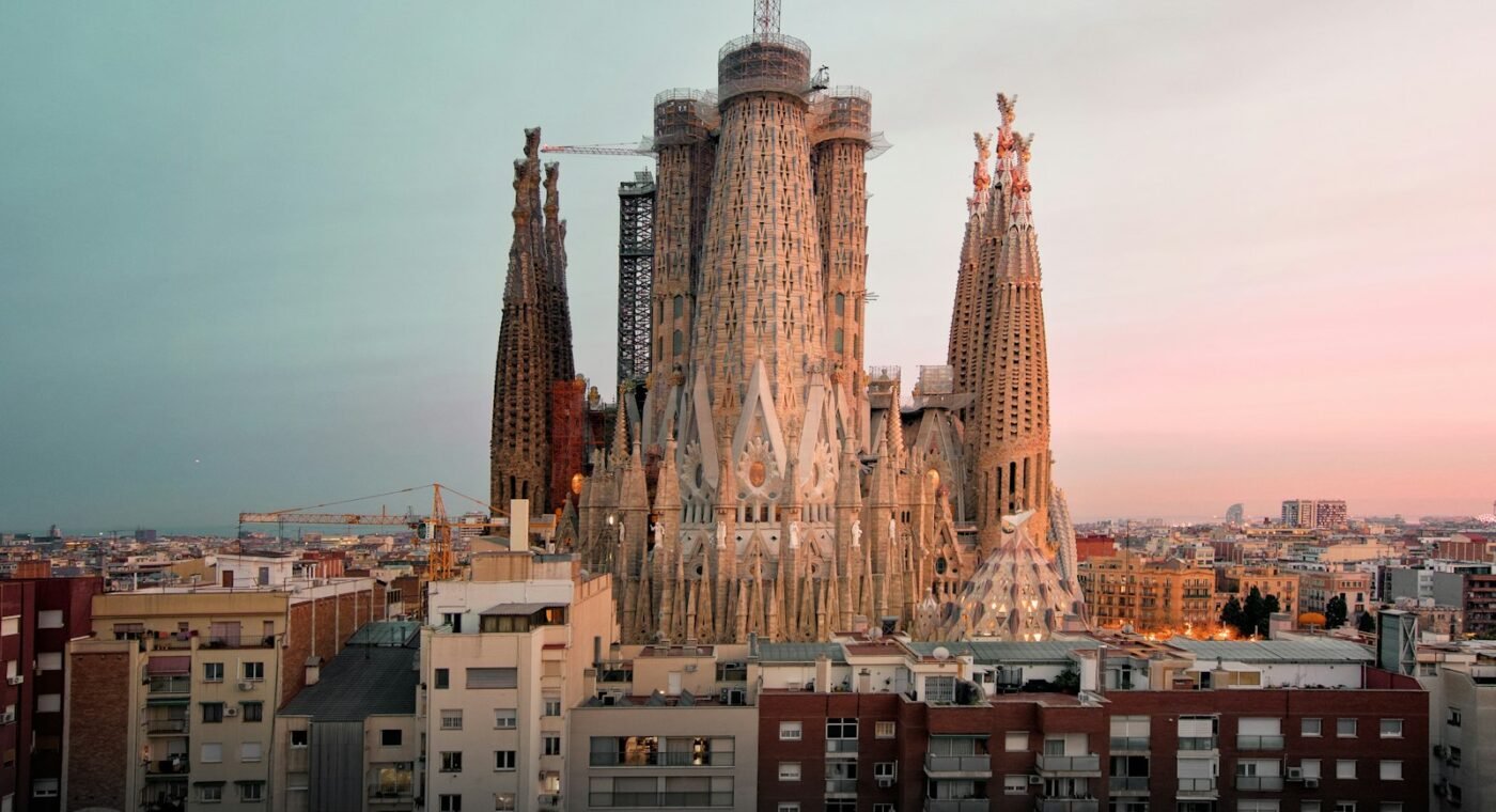 21st-century glue helps complete the towers of Gaudí's Sagrada Família
