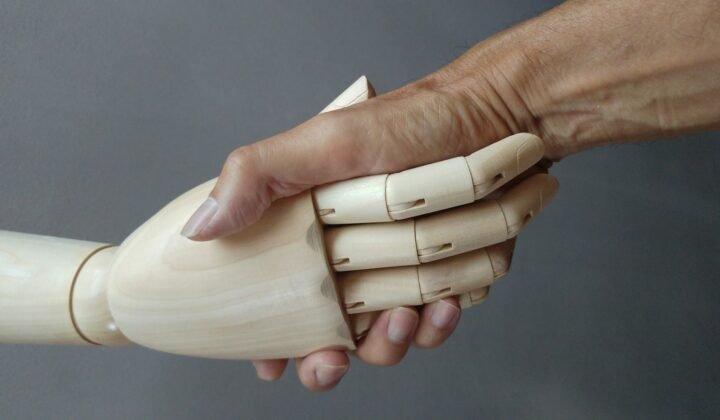 Finnish researcher aims for prosthetic hands that feel natural for a lifetime