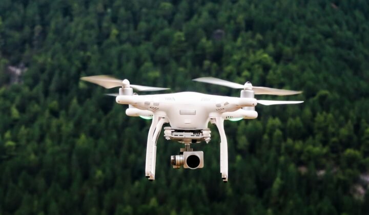 Estudante moçambicano constrói drones para levar medicamentos a zonas isoladas
