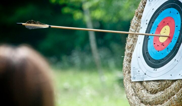 Tiro paralímpico para cegos: espanhola de 18 anos sagra-se campeã do mundo na Coreia do Sul