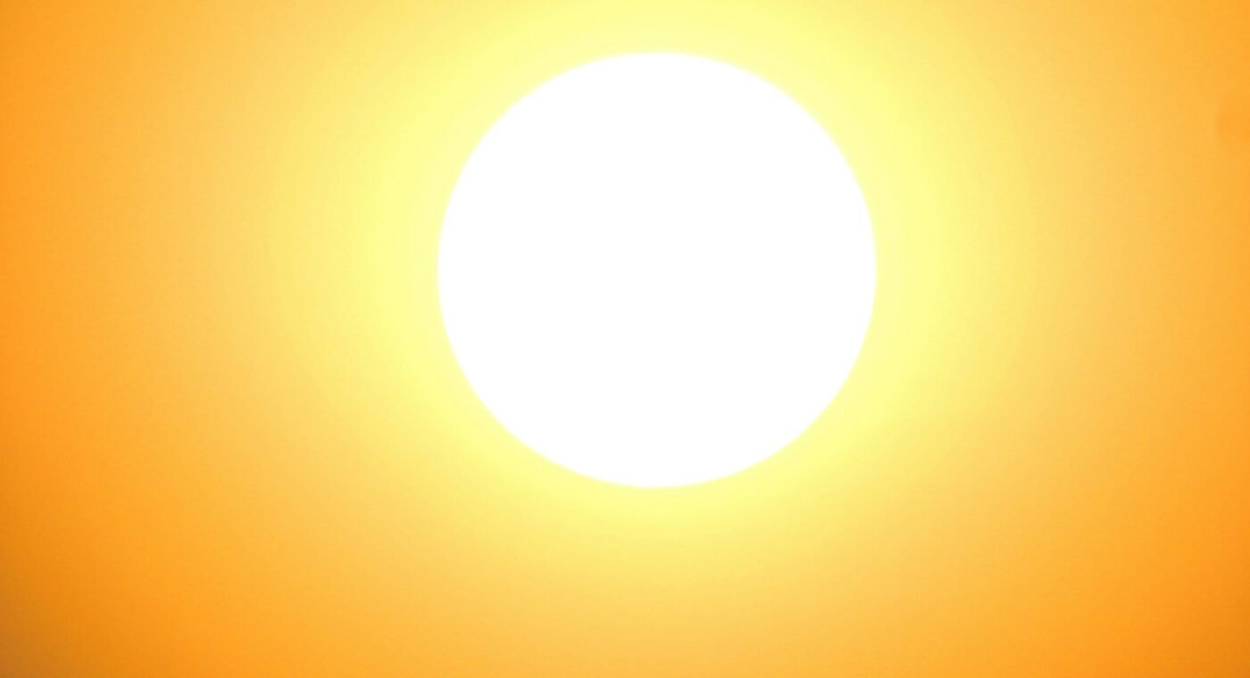 Solar Orbiter desvenda a origem das misteriosas «dobras» magnéticas do vento solar