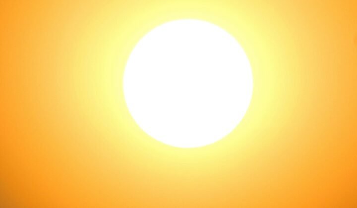 Solar Orbiter desvenda a origem das misteriosas «dobras» magnéticas do vento solar