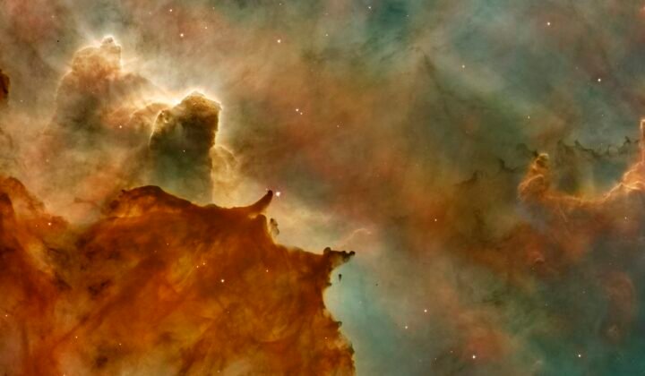 Telescópio Webb revela panorama deslumbrante de berçário de estrelas na constelação de Perseu