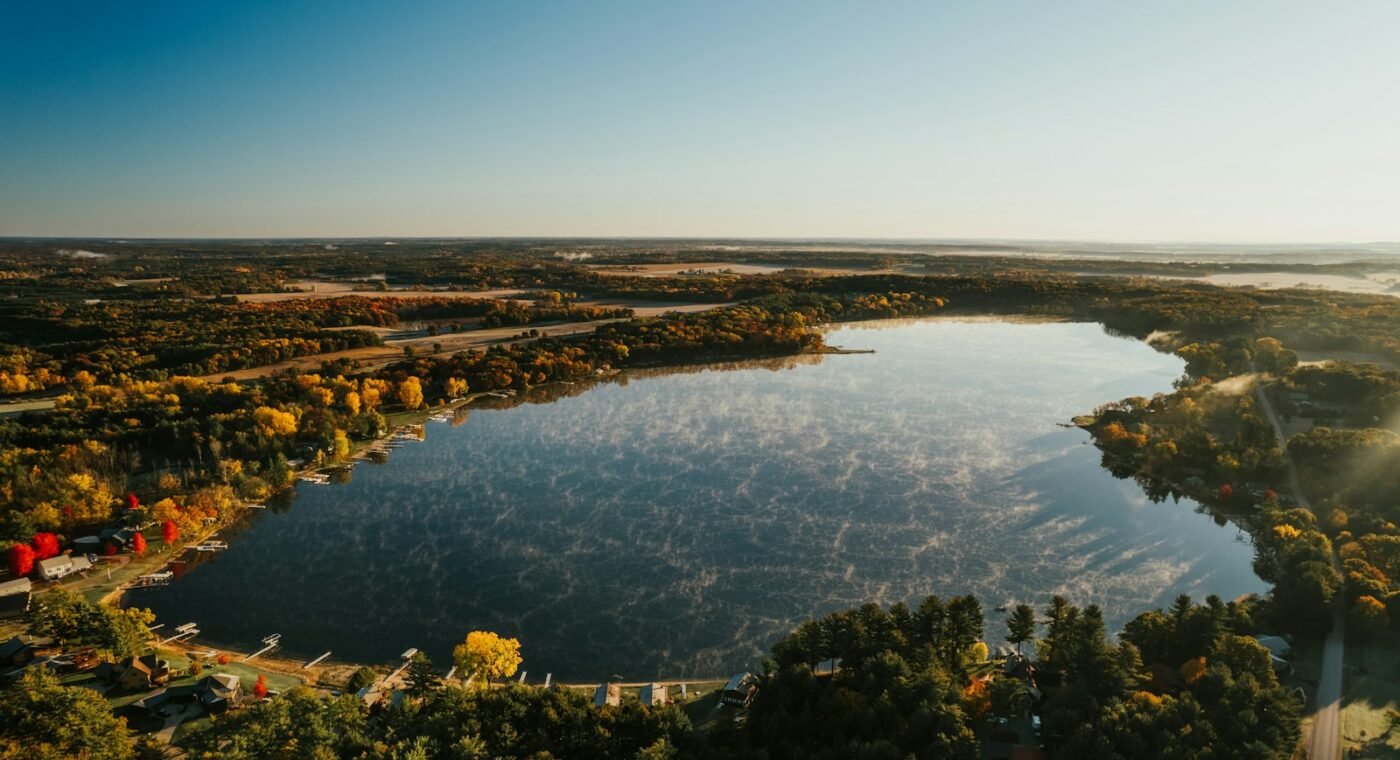 Volunteer diver finds 1,000-year-old canoe at the bottom of a Wisconsin lake