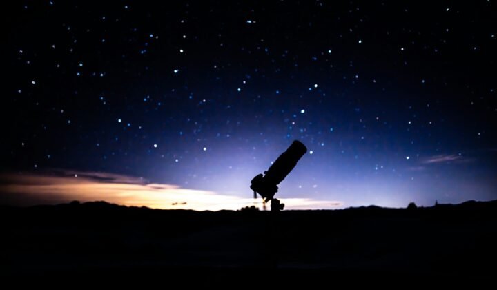 Astrónomos do MIT apanham uma estrela a «alimentar-se» lentamente de uma anã castanha
