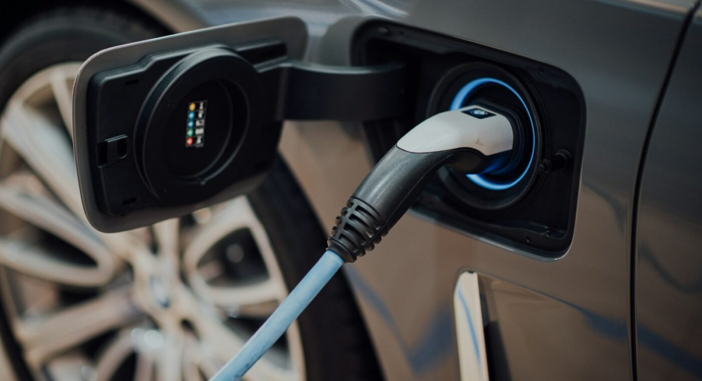 Imagem ilustrativa: Carros elétricos com muitos quilómetros chumbam menos na inspeção do que os carros a gasolina