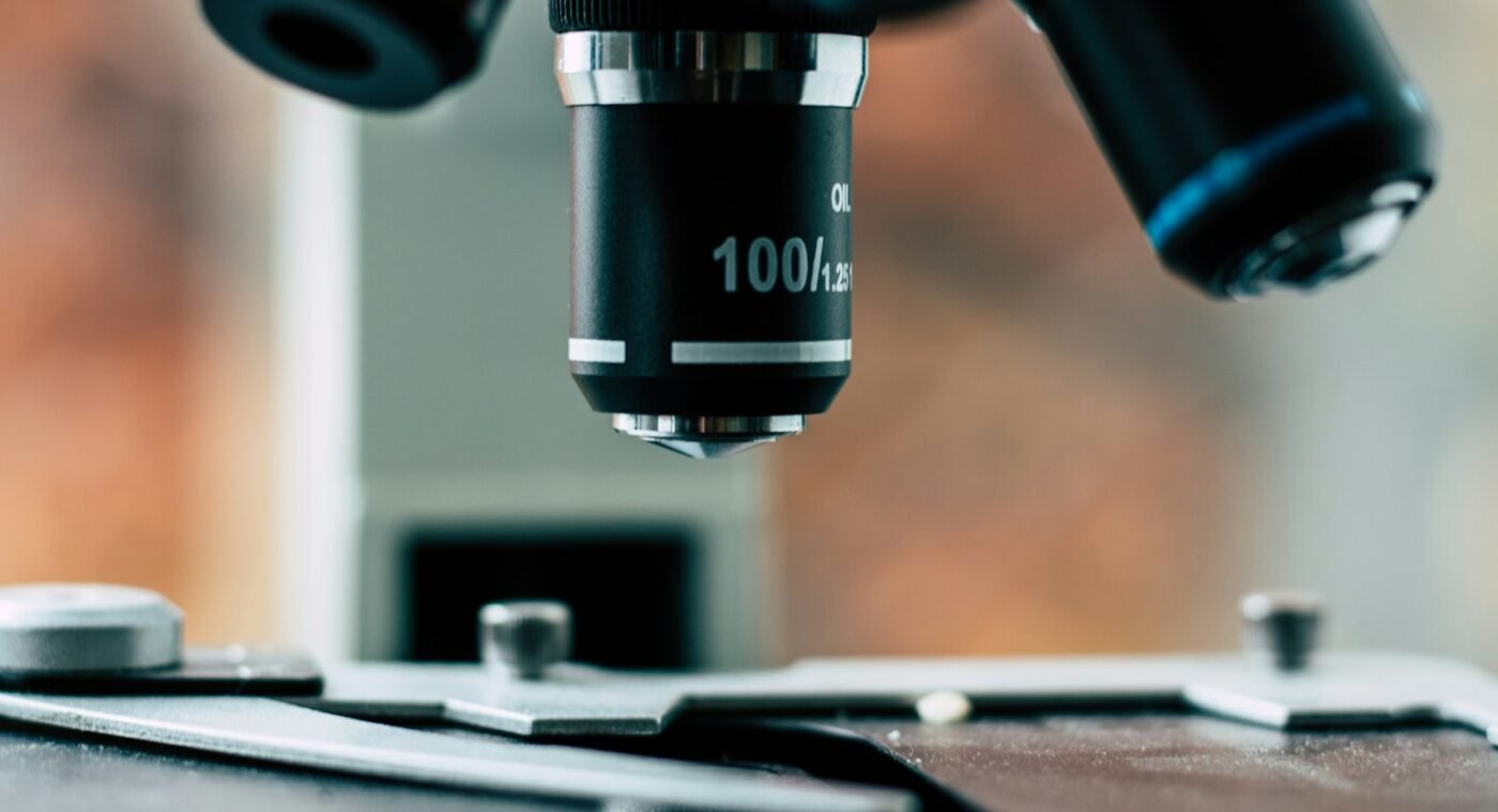 Prémio Nobel da Medicina 2026 distingue os pioneiros da optogenética