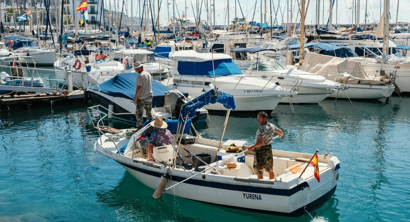 Spanish fishermen turn marine litter into yarn for clothing