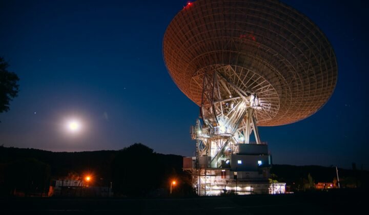 Le radiotélescope chinois FAST dresse le plus grand catalogue d’hydrogène au-delà de la Voie lactée