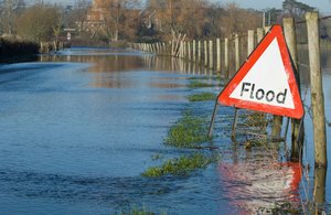 Sinal de alerta de cheias no Reino Unido