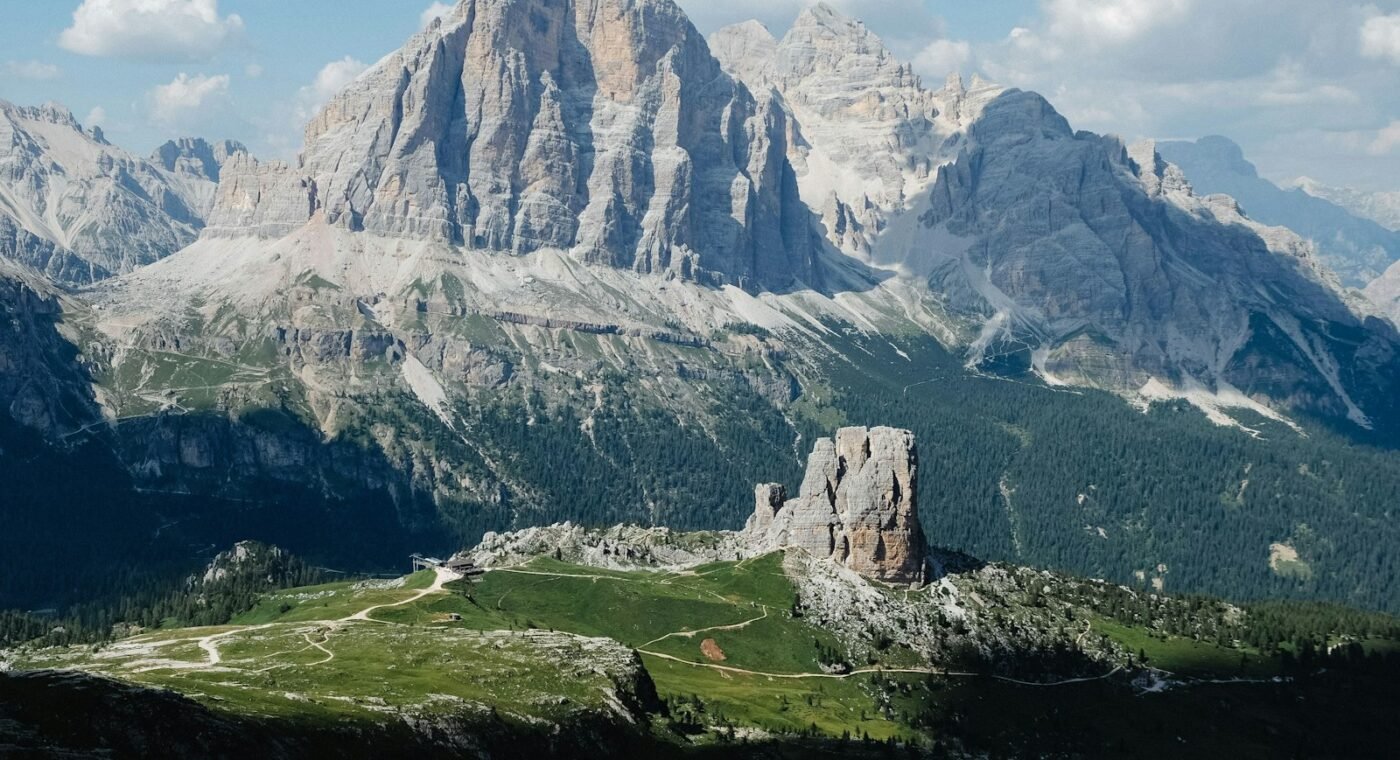 Autonomous robots and artificial intelligence to help protect wildlife in the Dolomites