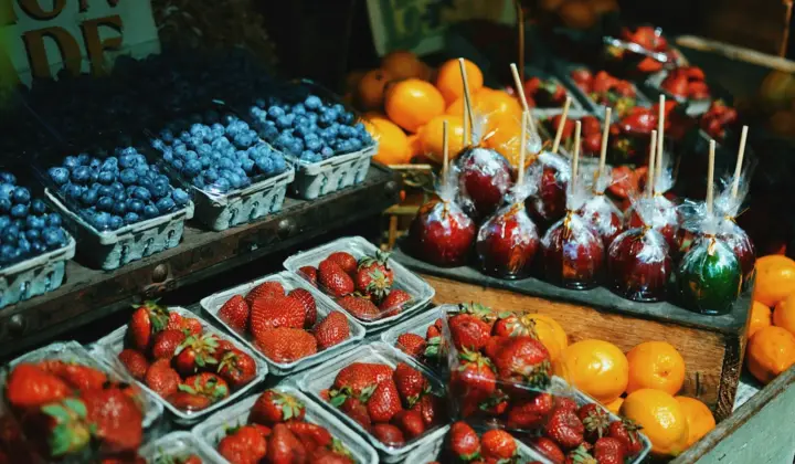 Maçãs e morangos locais acabados de colher têm mais vitamina C, mostra estudo esloveno