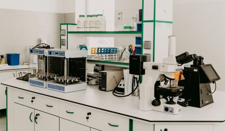 Ghent University spin-off makes cleaning ingredients from food waste