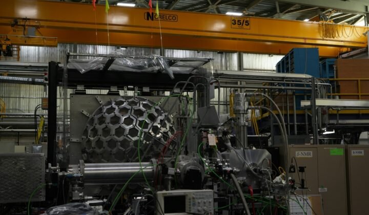 Cambridge opens a quantum centre that will host a 256-qubit computer