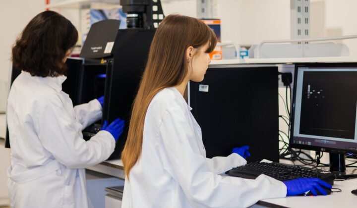 UCLouvain e Oxford descobrem que a quimioterapia pode reforçar uma vacina terapêutica contra o cancro
