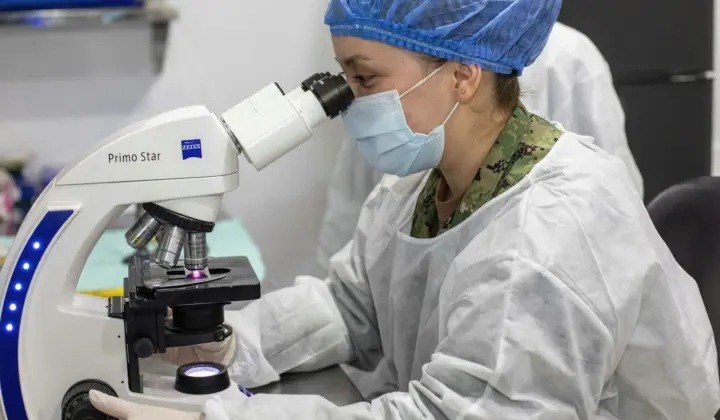 Le MIT crée un implant qui utilise les ultrasons pour diffuser les médicaments plus loin dans le cerveau